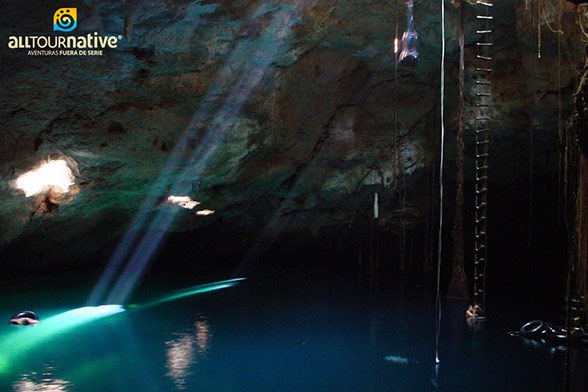 Cenote (Cortesia da Alltournative)