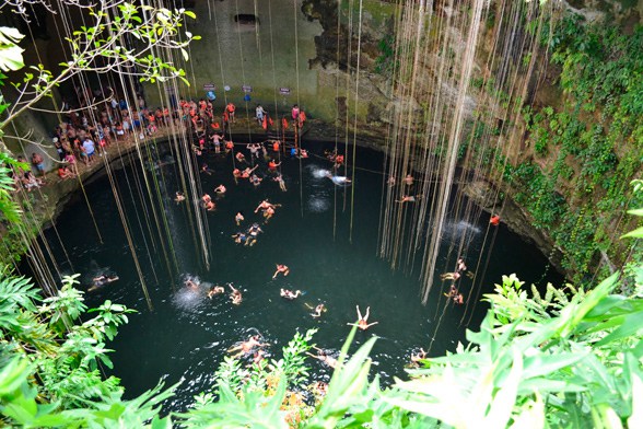 Cenote Ik Kil. (Foto por Alejandra Ramírez).