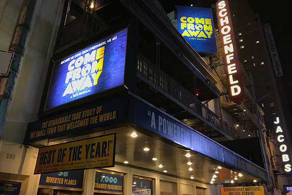 Schoenfeld Theatre, teatro do musical Come From Away, da Broadway (Foto: Natália Grandi)