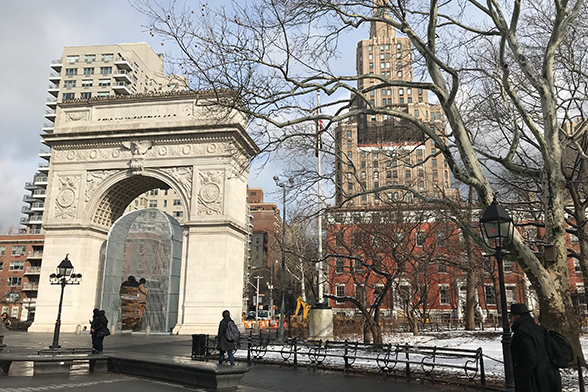 Washington Square Park, em Nova York, parte do tour por cenários de cinema em Nova York