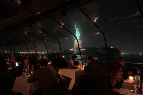 Cruzeiro com jantar em Nova York